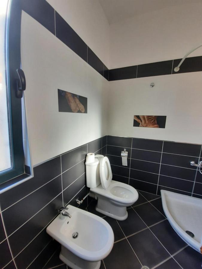 Guesthouse "Pelivani" Berat Buitenkant foto